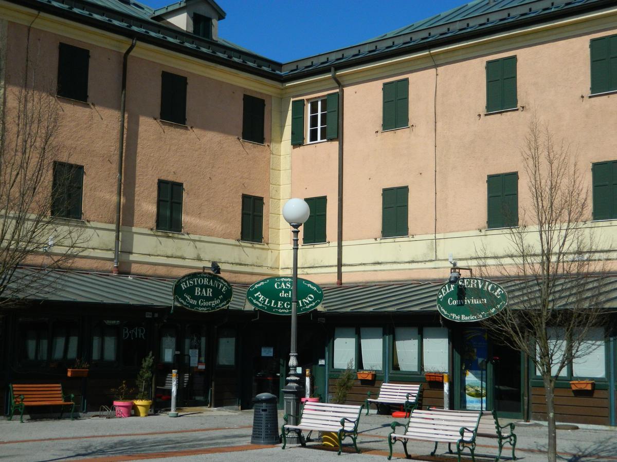 德尔佩莱格里诺酒店 Ceranesi 外观 照片